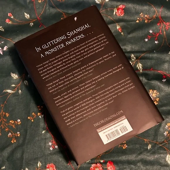 These Violent Delights by Chloe Gong NWOT NY Times Best Seller, Hardcover book - Picture 5 of 6